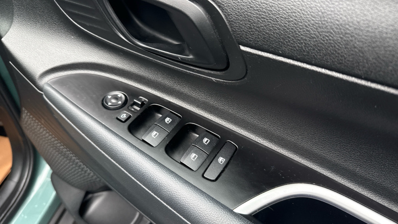 Hyundai BAYON 1.0 TGDi 48V MHEV SE Connect 5dr DCT Petrol Hatchback